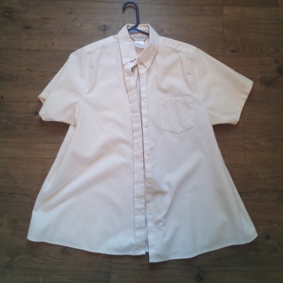 EUC WHITE BUTTON UP SHIRT - Picture 1 of 6